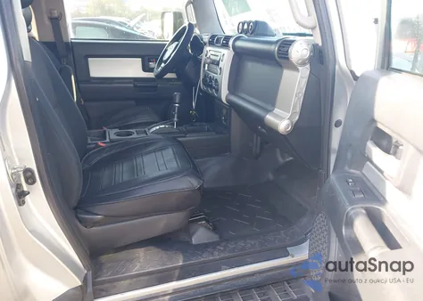 2007 Toyota Fj Cruiser из США, поврежденный, VIN JTEZU11F070015673